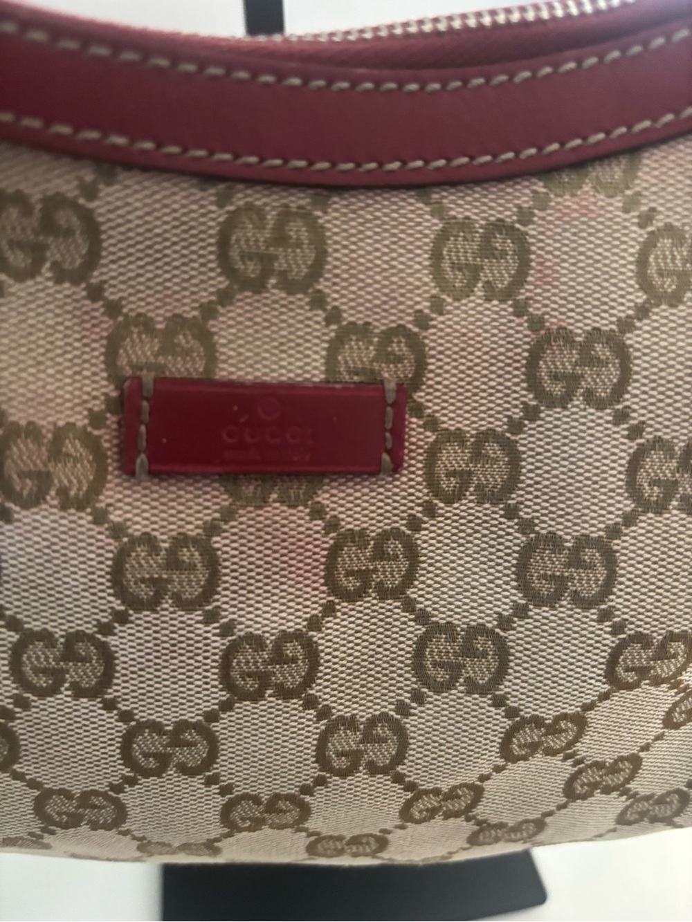Gucci Beige GG Canvas hobo Shoulder /crossbody Bag with red Trim - Picture 3 of 16